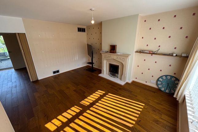 12, Manor Close, East Riding of Yorkshi photo 2
