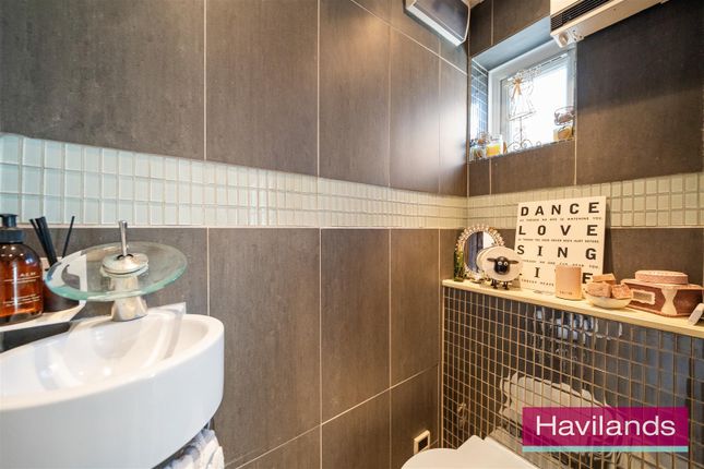 20, Laidlaw Drive, Winchmore Hill photo 4