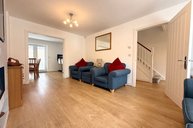 1 Llys Pen Bryn, Aberdare photo 3