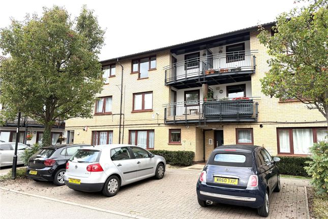 1-bed flat on 30 Shapland Way, London, £250,000