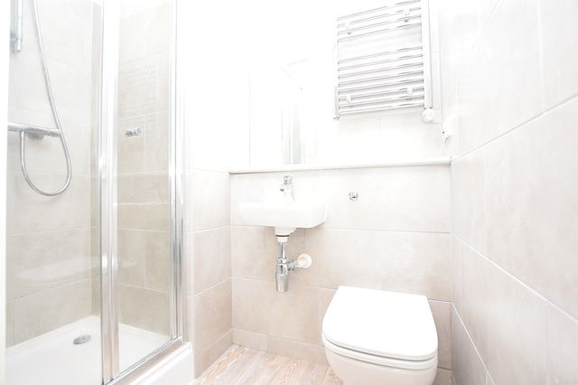 25, Sheffield photo 5