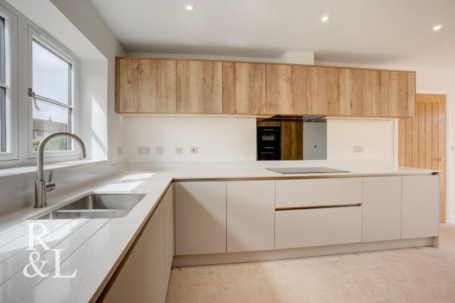 4 Harley's Court, Main Street, Swadlincote photo 4