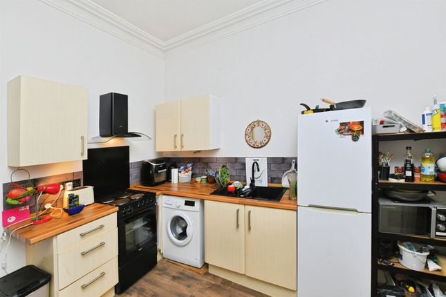 Top Floor Flat, 24, Headland Park, Plymouth photo 4