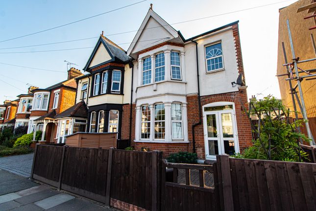 Houses for Sale in Hamstel Road, SouthendonSea SS2
