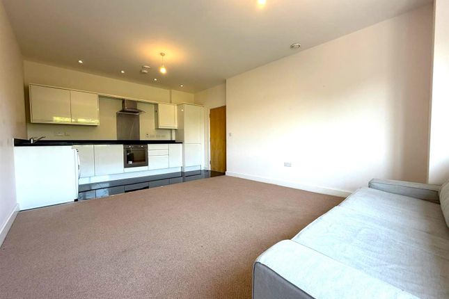 18, Bradley Court, Camberley photo 2