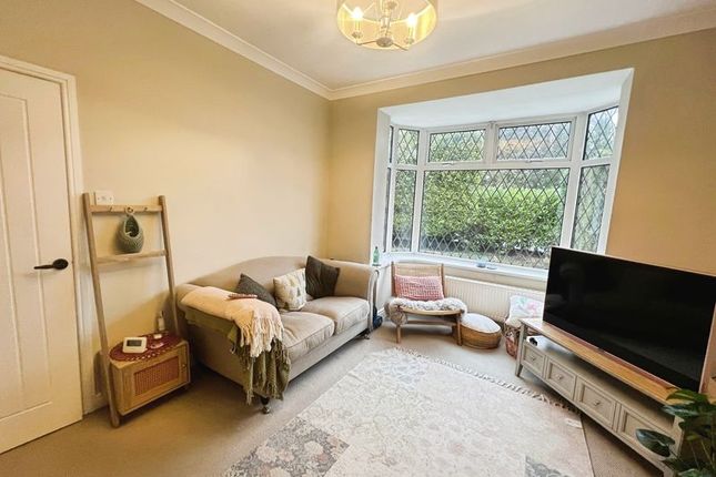 745, Belmont Road, Bolton photo 2