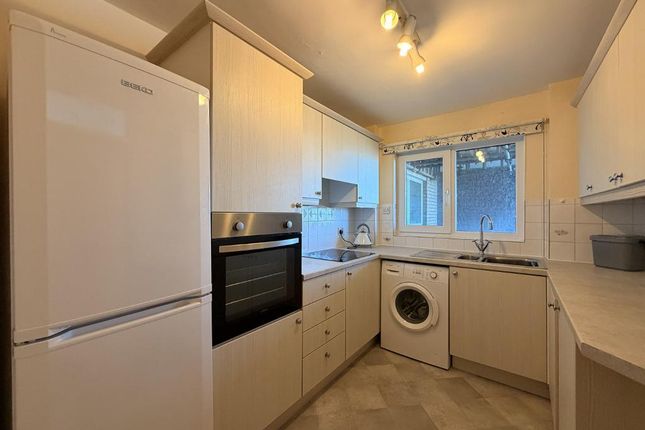 Flat 8, Lakeland House, Marine Road East, Morecambe photo 3