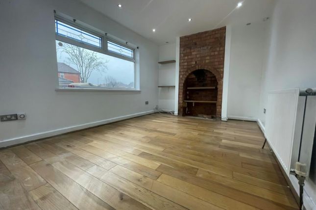 133, Worlds End Lane, BIRMINGHAM photo 3