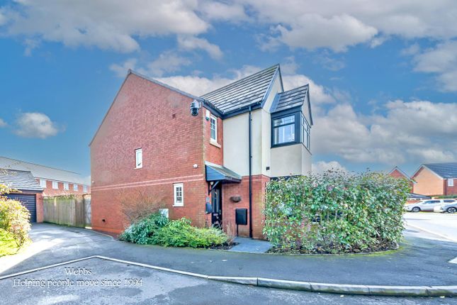 37, Shorelark Way, Cannock photo 2