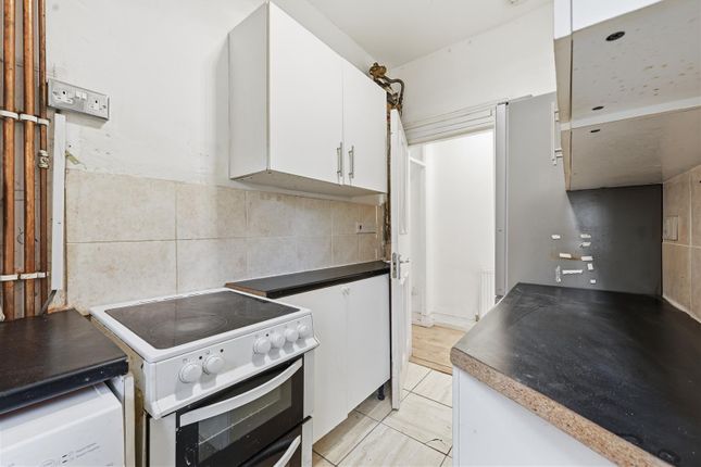 800, Harrow Road, Kensal Green, London photo 4