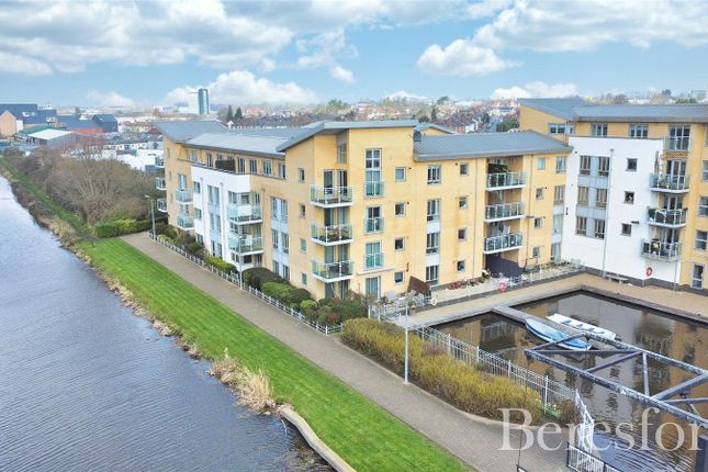 Thumbnail Flat for sale in Lockside Marina, Chelmsford