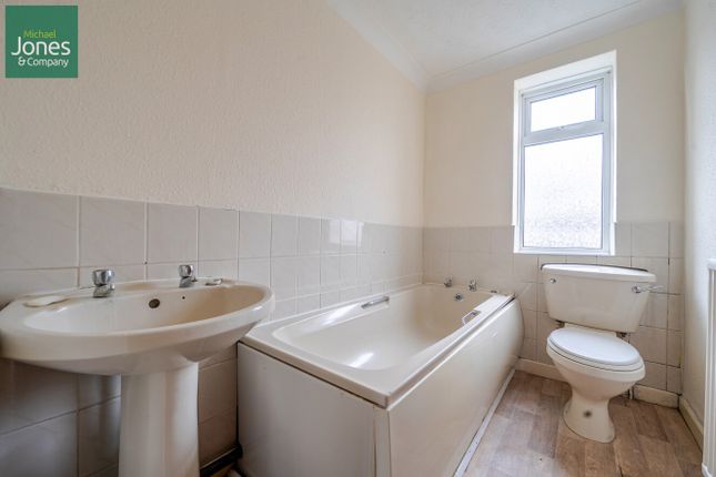320, Goring Road, Worthing photo 4