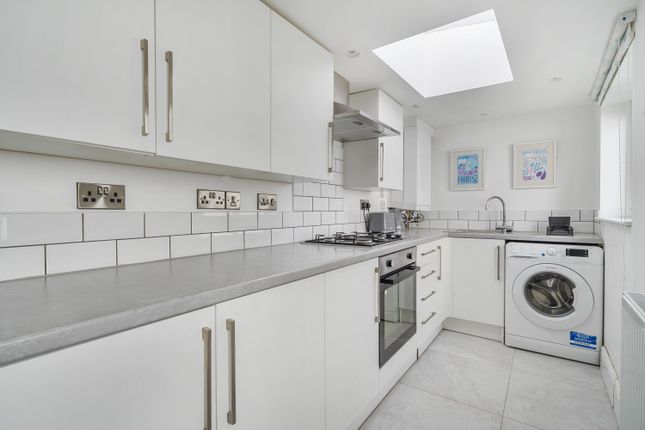 29, Victoria Road, Ilfracombe photo 3
