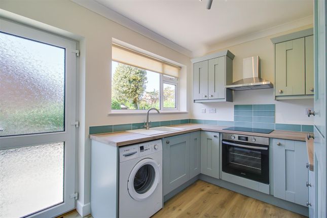 49, Hallgarth Road, Pontefract photo 2