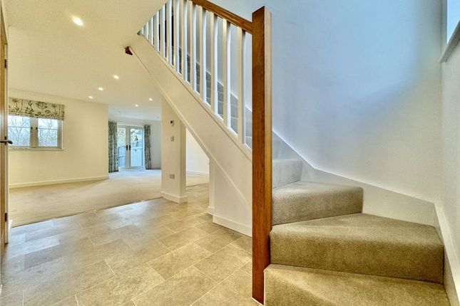 19, Orchard Drive, Merriott photo 2