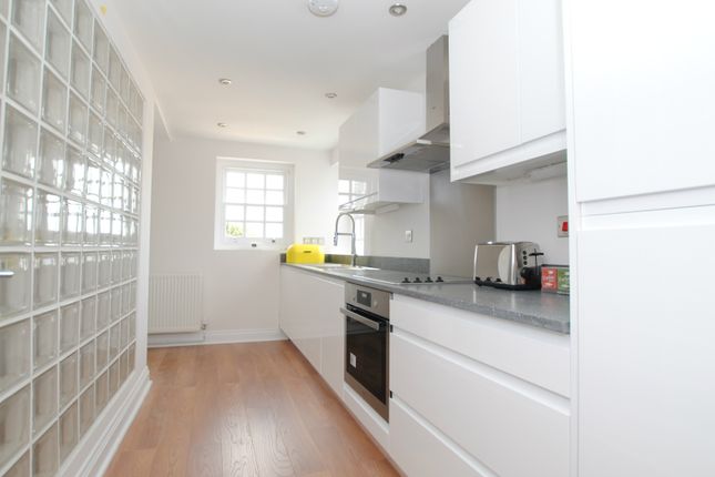 Apartment 9, Kingsleigh House, Culver Road, Saltash photo 2