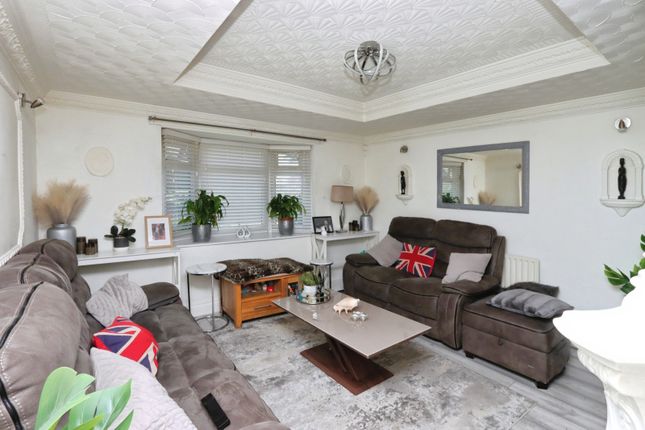 1, Smelter Wood Place, South Yorkshire photo 2