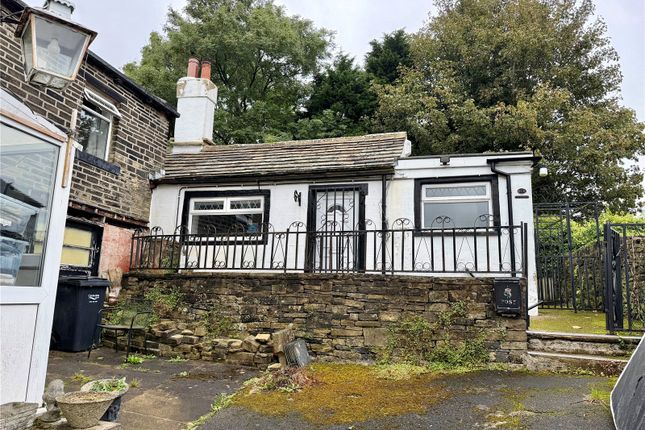 1-bed bungalow on Ramsden Street, West Yorkshire, £120,000