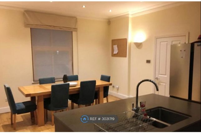 Blenheim House, Podmore Road, London photo 4