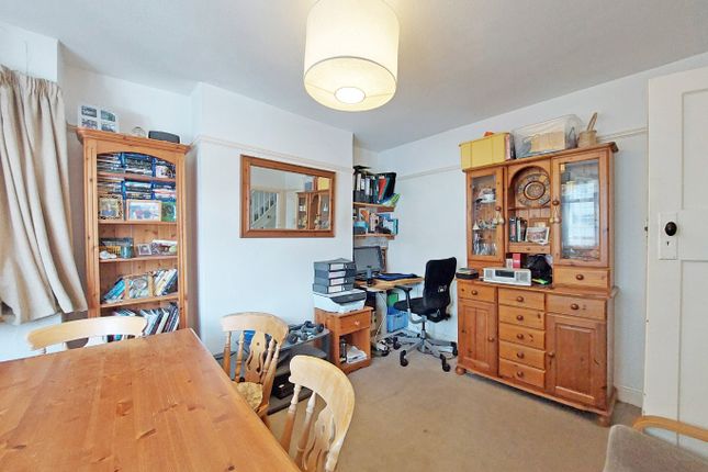 298 Torbay Road, Harrow, Middlesex photo 3