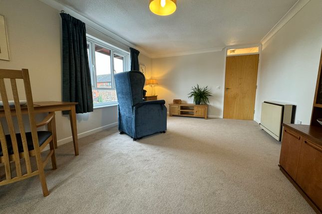 22, Victoria Court, Biggleswade, Beds photo 3