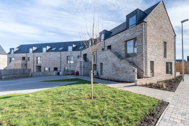 3-bed flat on Bell Brae, St Andrews, Fife, KY16 9FF, Fife, £2,400/mo