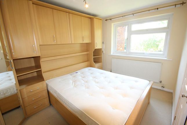62, Welland Close, Slough photo 5