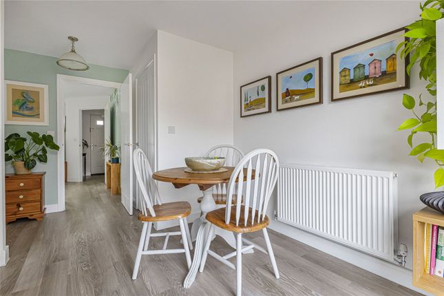 15, Thomas Aveling Road, Rochester photo 4