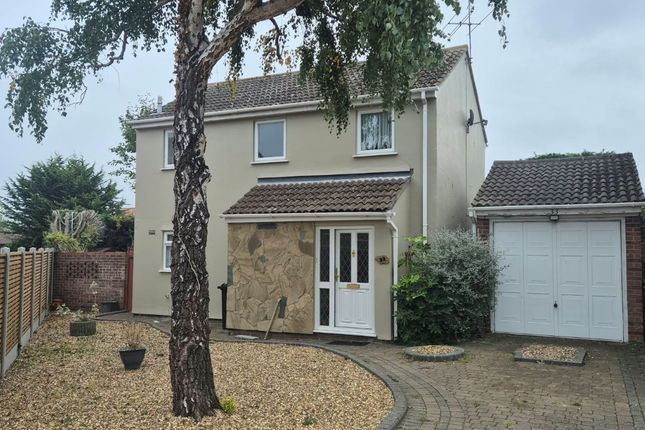 3-bed detached on 33, Sheriffs Way, Clacton-On-Sea, £290,000