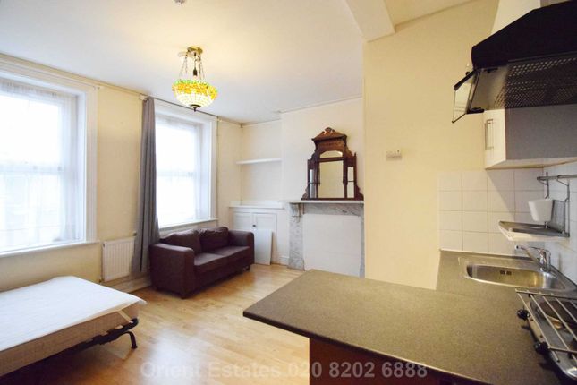 Studio to rent in Station Road, London