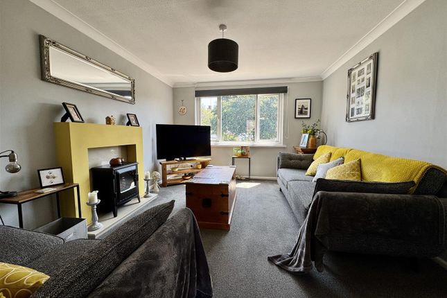 19, Alden Walk, Plymouth photo 2