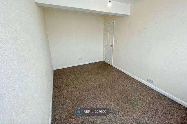 Flat B, White Lodge Court Pett Level Road, Winchelsea photo 4