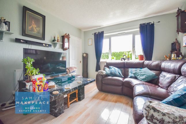 24 Wain Drive, Penkhull, Stoke-on-Trent photo 3