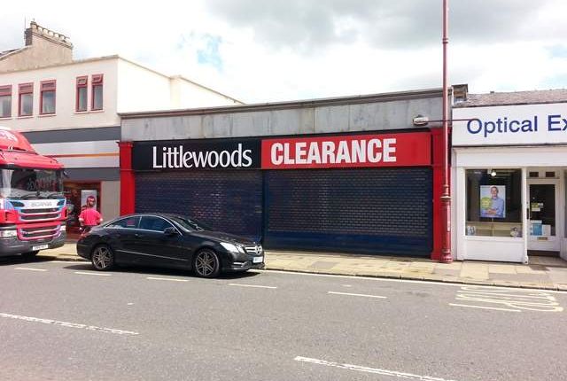 Retail premises to let in High Street, Cowdenbeath