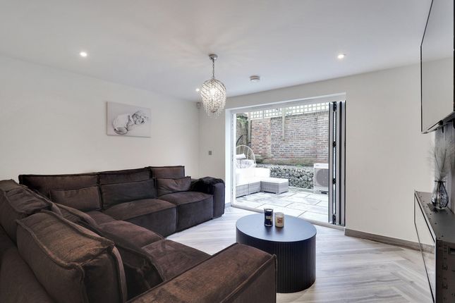 22D, Windmill Street, Tunbridge Wells photo 2