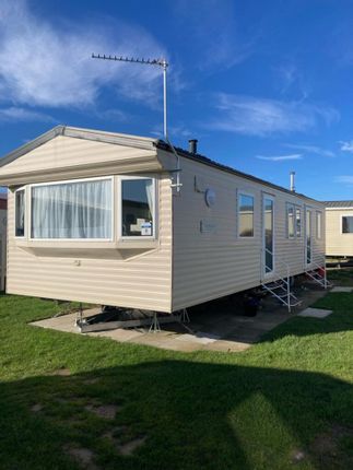 Mobile/park home for sale in California Cliffs Holiday Park, Scratby, Great Yarmouth