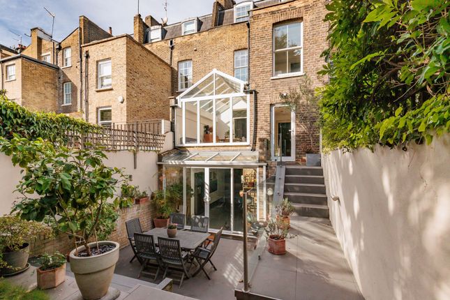 Thumbnail Town house for sale in Earls Court Gardens, London
