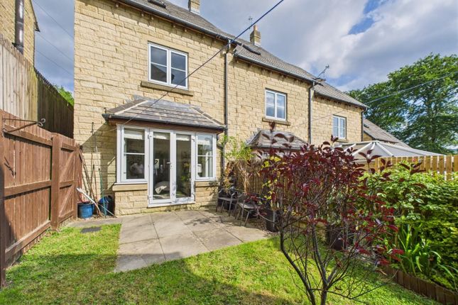 24, Middlefield Court, Keighley photo 3
