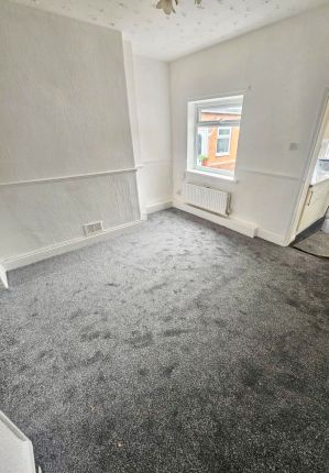 24 Ninth Street, Hartlepool photo 4