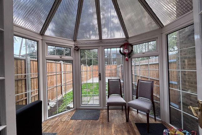 18, Axbridge, Bracknell photo 4