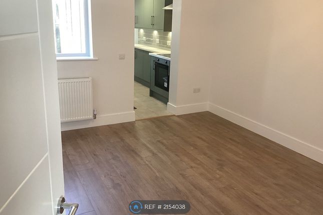 Crown St, Clowne, Chesterfield photo 5