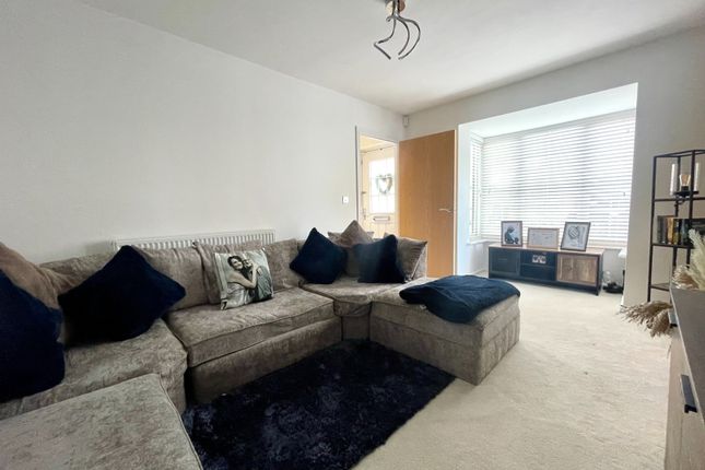 20, Ceramic Close, Wednesbury photo 4