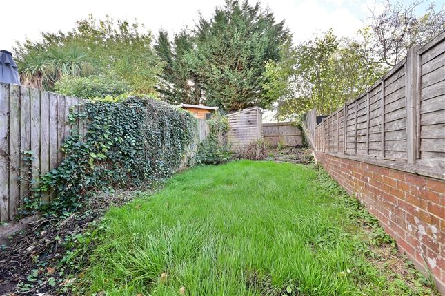 Bailey Road Westcott, Dorking photo 2