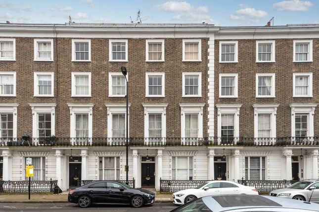 Flat to rent in Orsett Terrace, Paddington, London