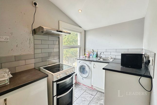 Room 2, 80, Cromwell Road, Bedfordshire photo 5