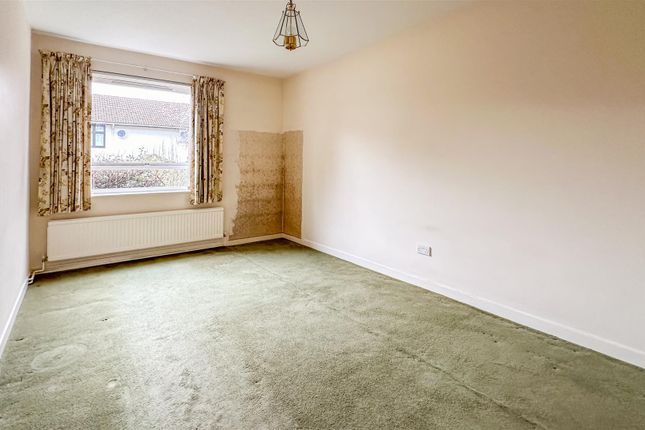 Flat for sale in Werngoch Road, Cycnoed, Cardiff