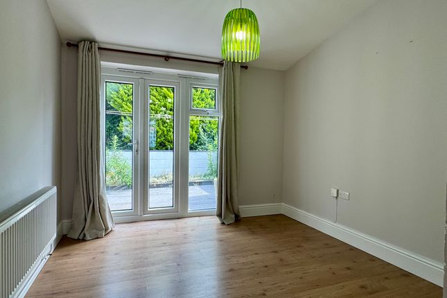 14, Carmarthen photo 5
