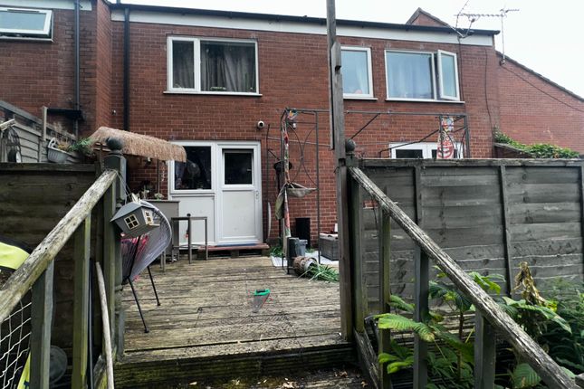 24, Donagh Close, Macclesfield photo 2