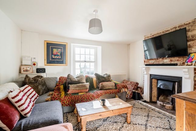 25 Yarmouth Road, Great Yarmouth photo 4