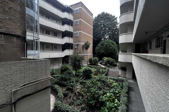 Triplex for sale in Wellesley Court, Maida Vale, St.Johns Road